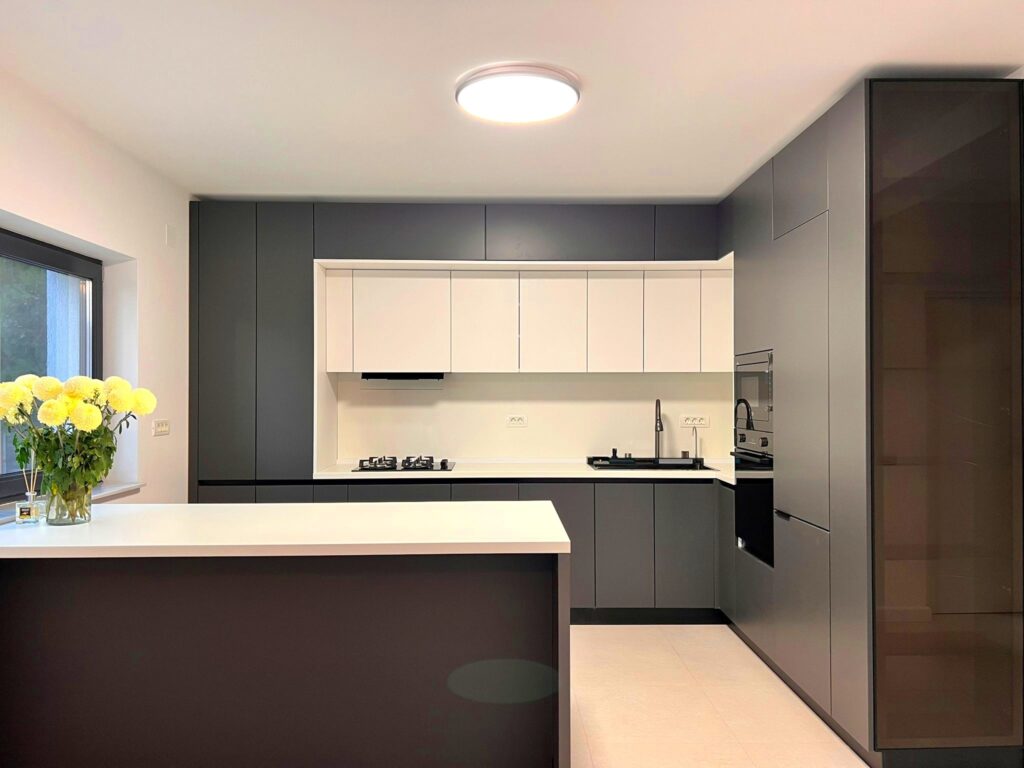 586794045_1364179575406042_2746260985414685789_n